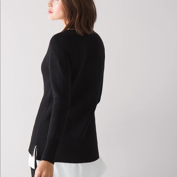 NWT White House Black Market Black Mixed Media V Neck Tunic Sweater NEW Sz XS - Picture 3 of 10
